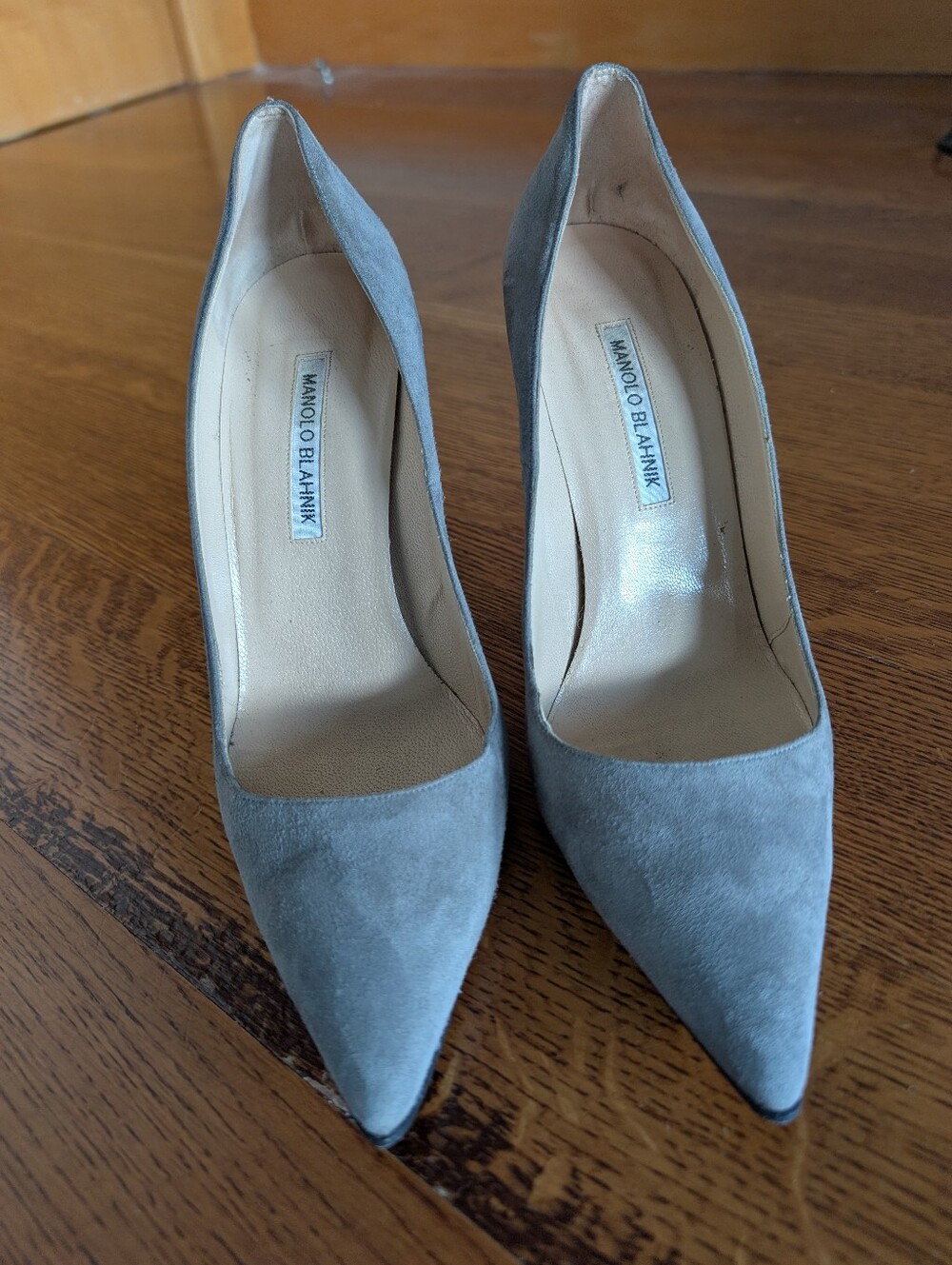 Manolo Blahnik Gray Suede BB Pumps pointed Toes Size US 9.5 EU 39.5